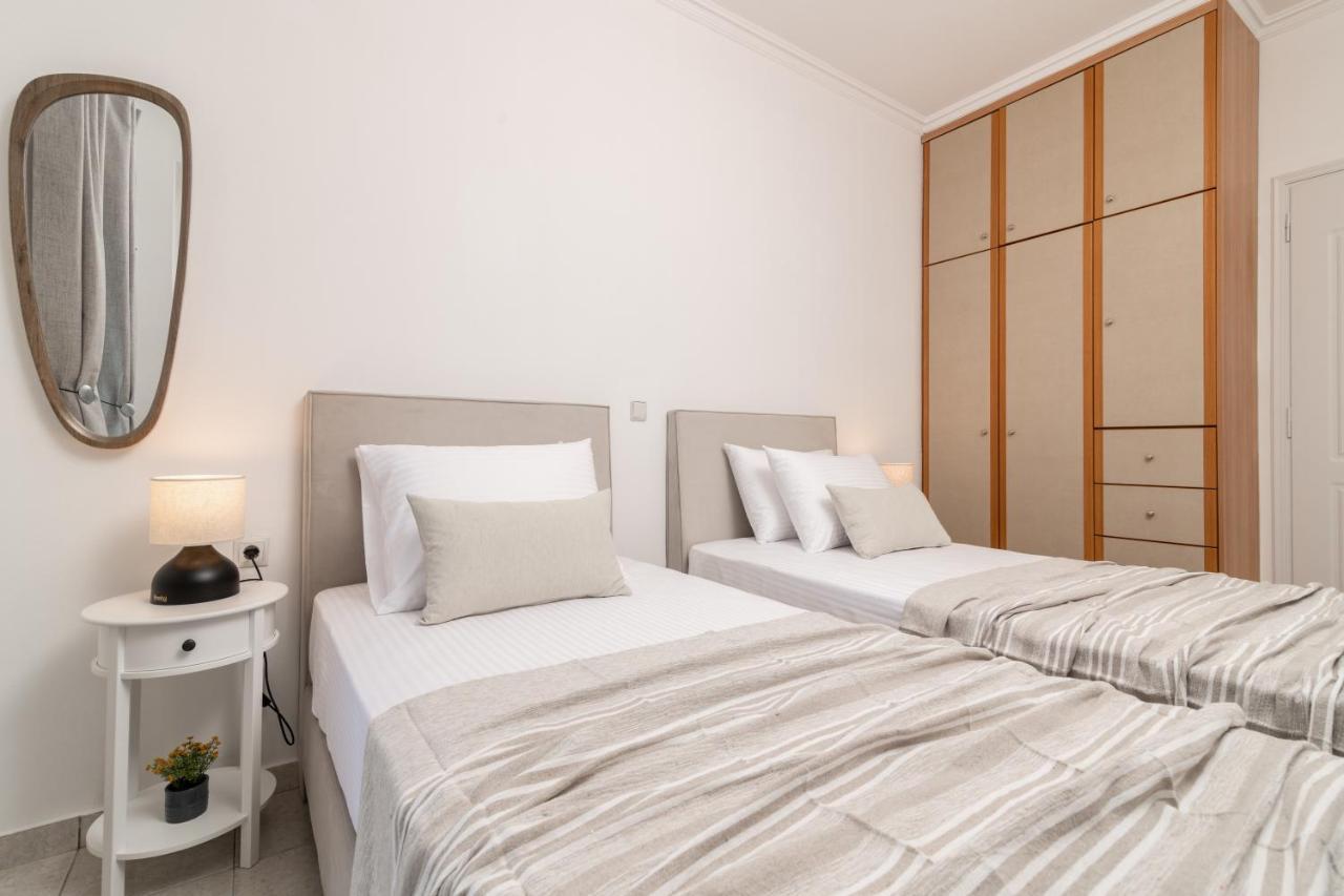 Swan Apartment